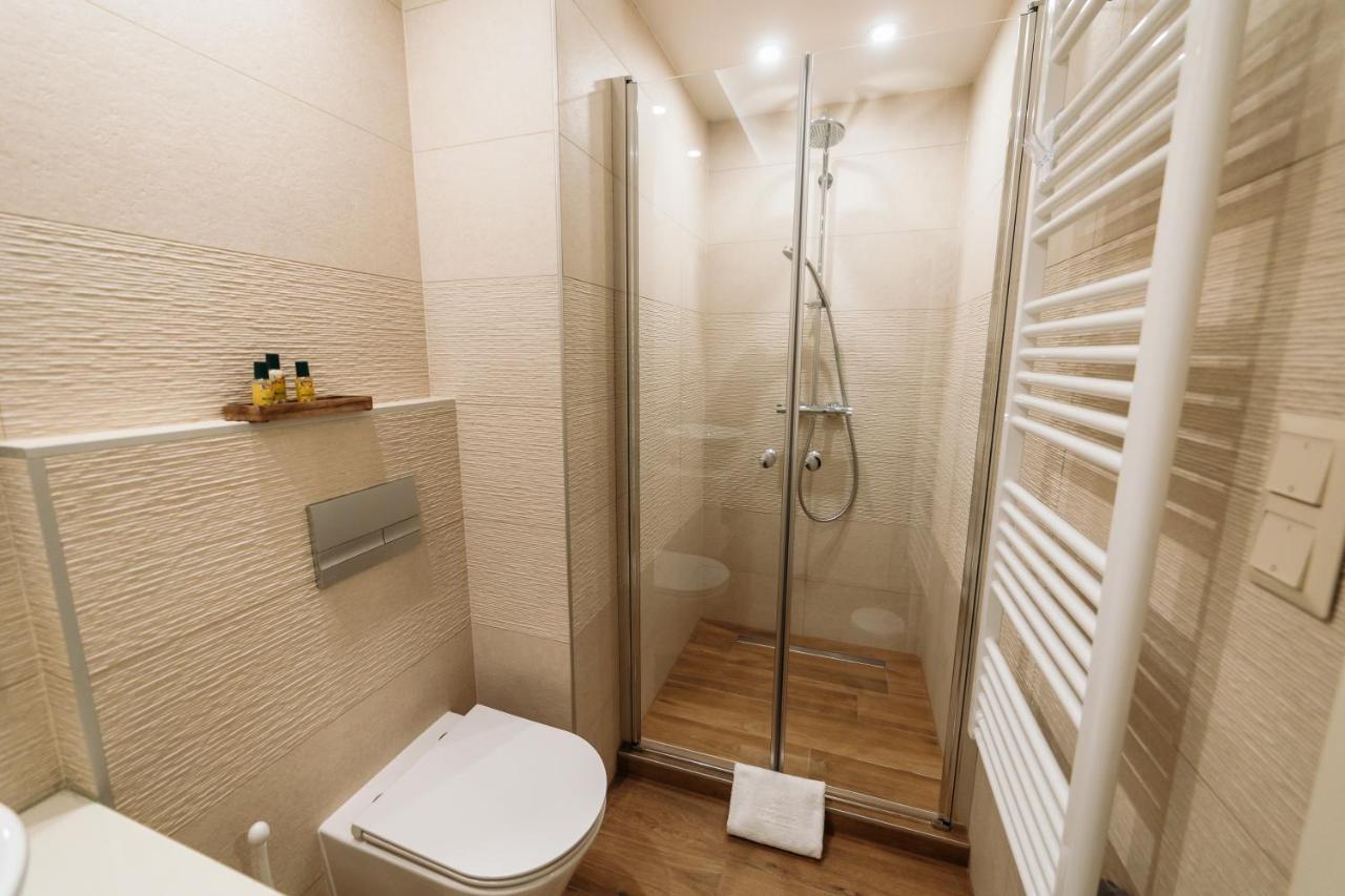 Labashaz Debrecen Bed & Breakfast Exterior photo