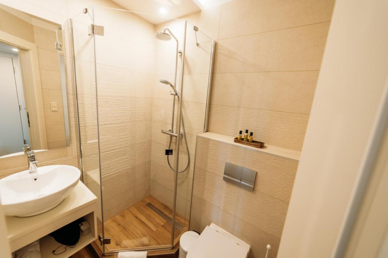 Labashaz Debrecen Bed & Breakfast Exterior photo